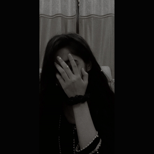 very very sad dp girl