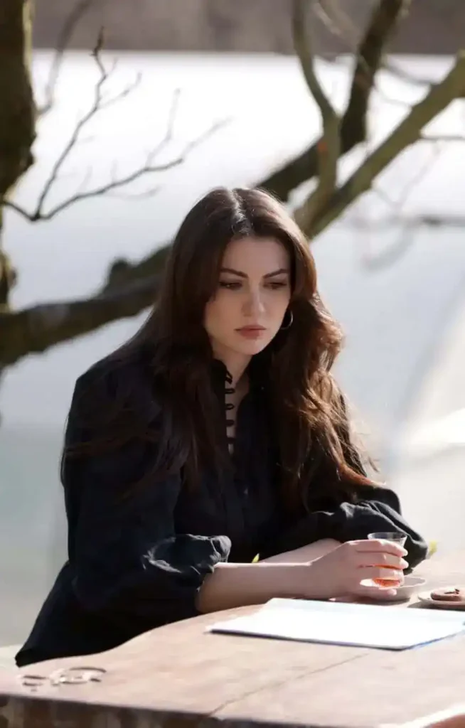 emotional sad girl dp