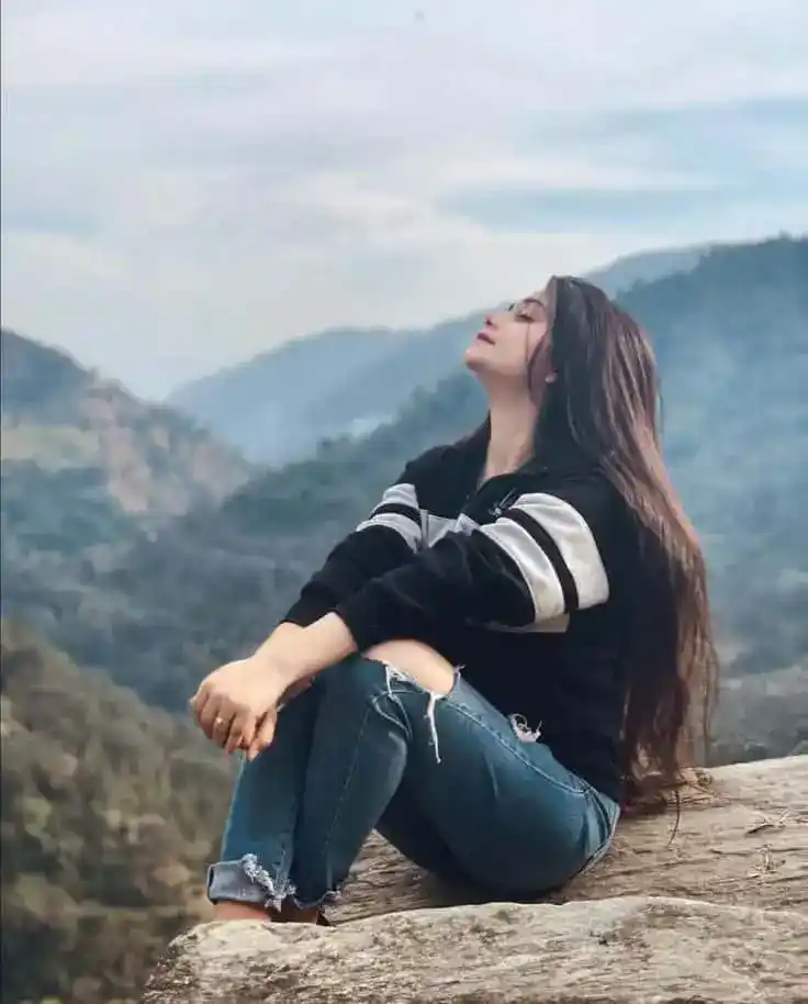 sad dp girl alone love