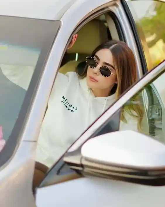 cute attitude dp girl instagram