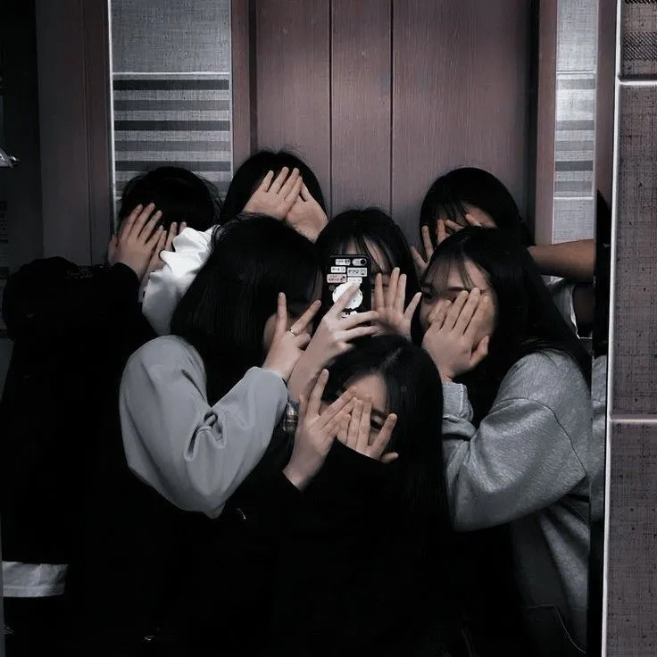 friends group dp aesthetic