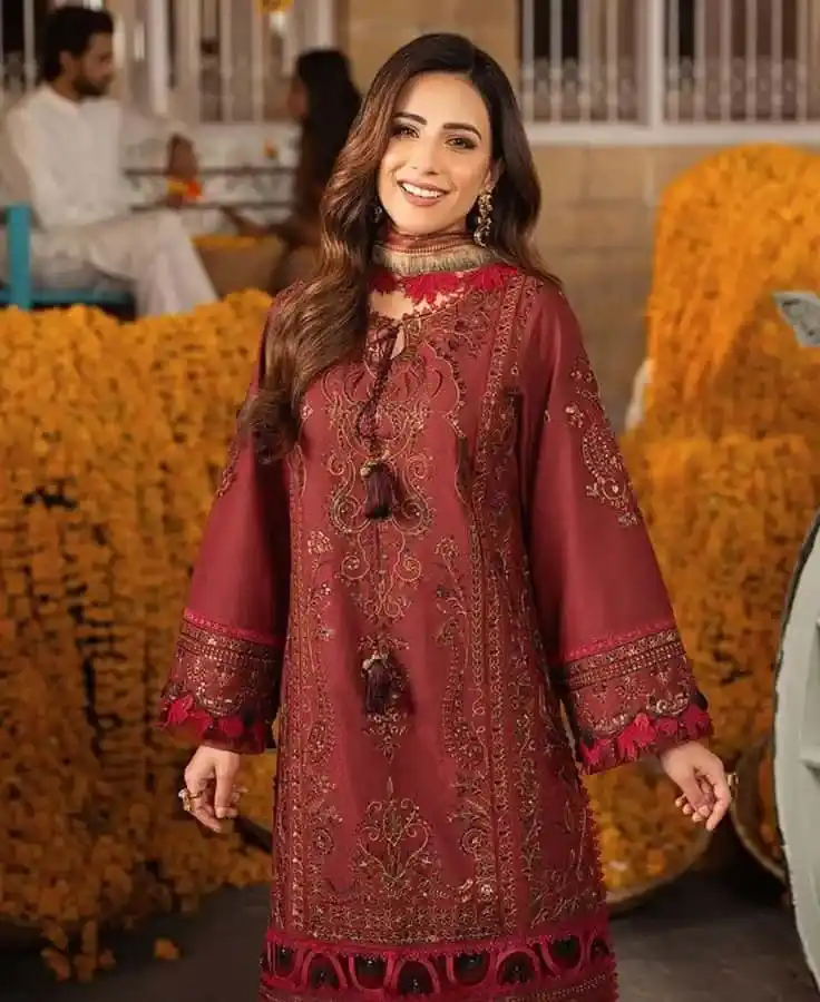 cute simple girl pic