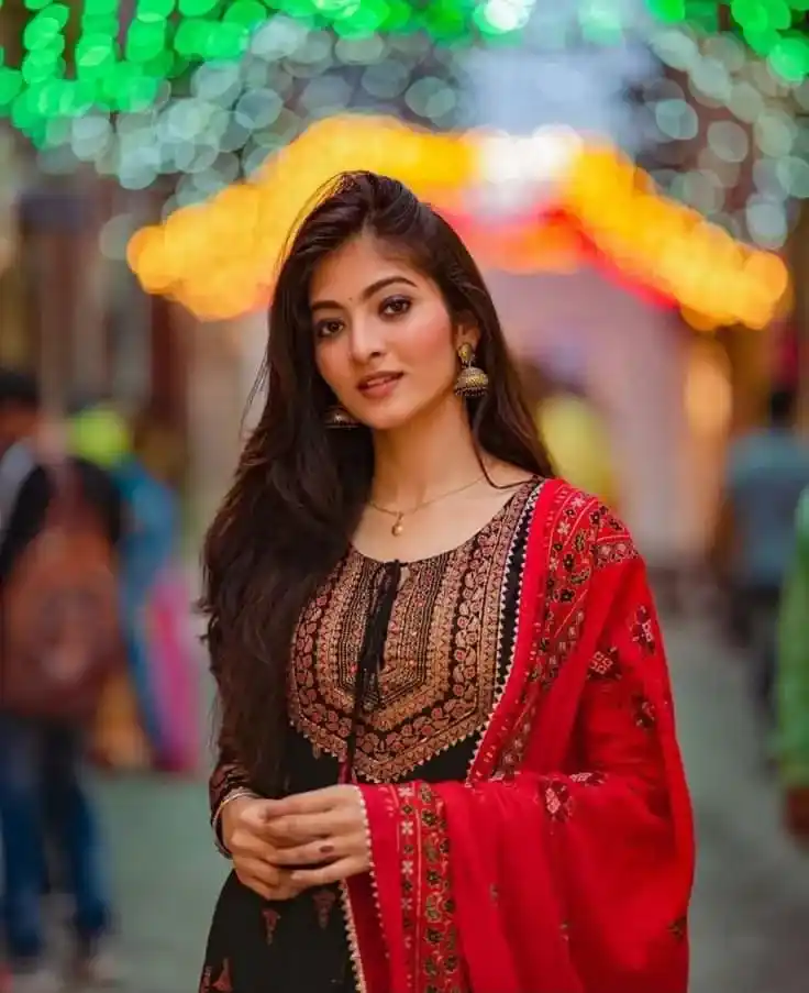 cute simple girl pic