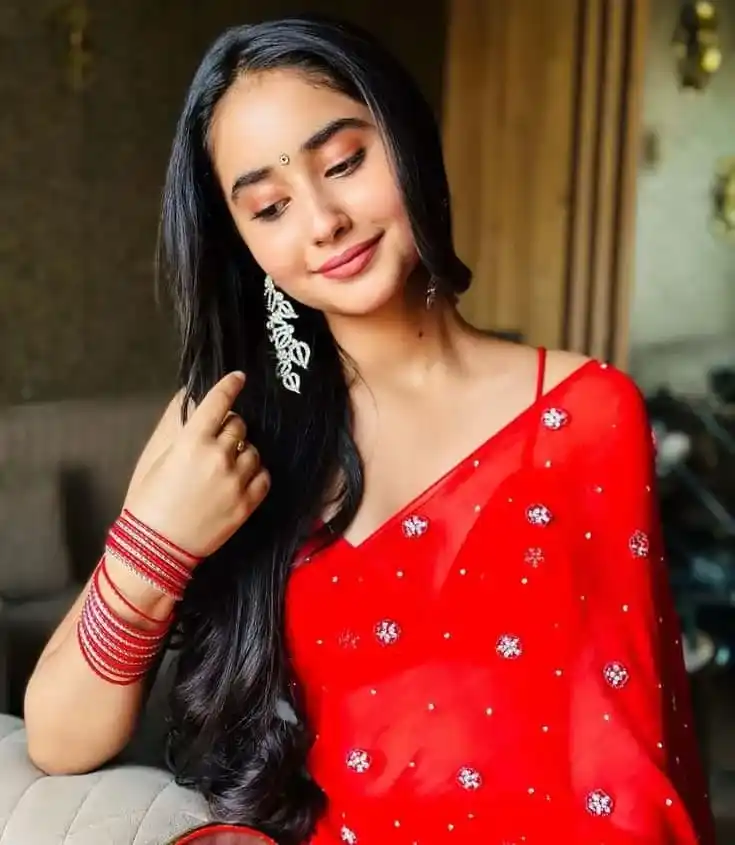 girl pic simple indian