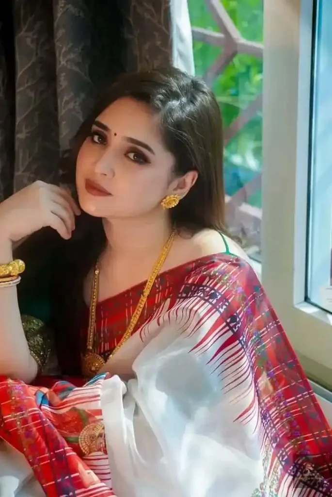 stylish cute simple girl pic