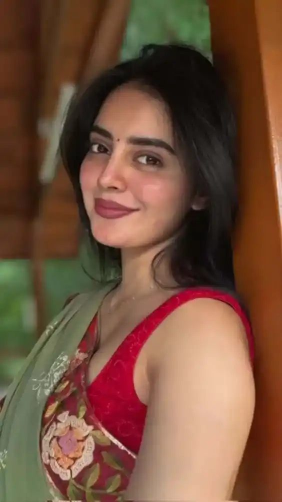 cute hijab girl profile pic simple