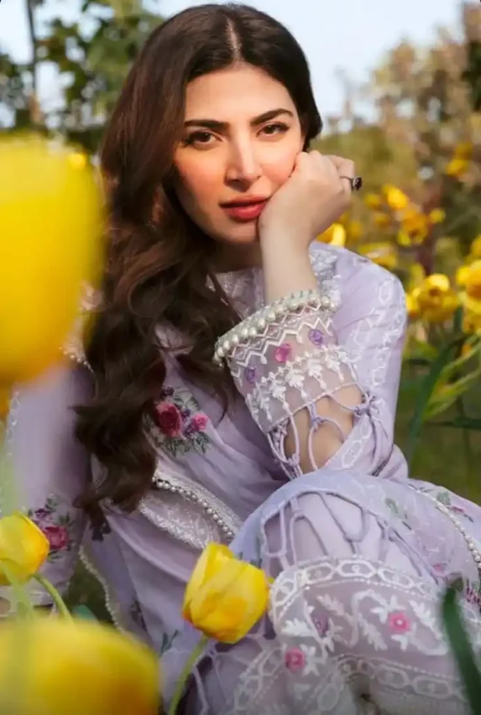 cute simple girl pic