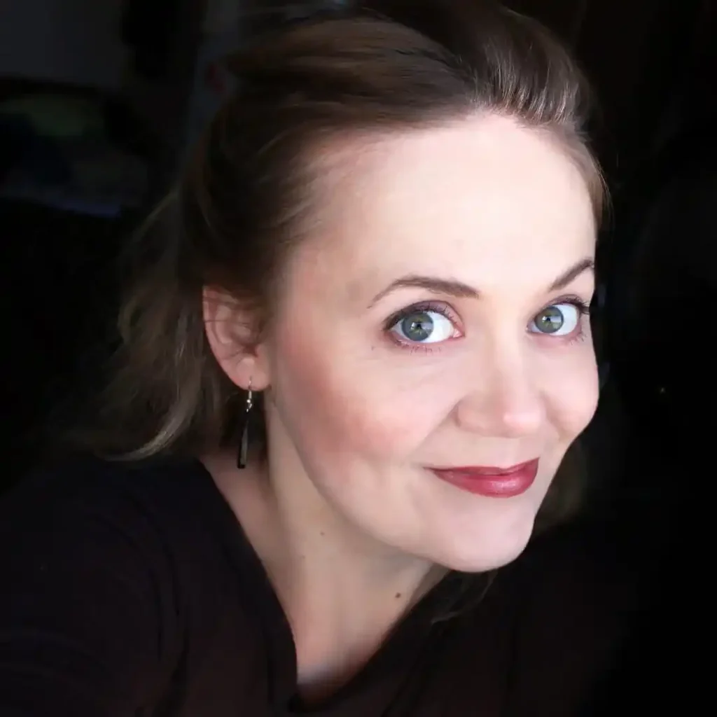 cute simple girl pic