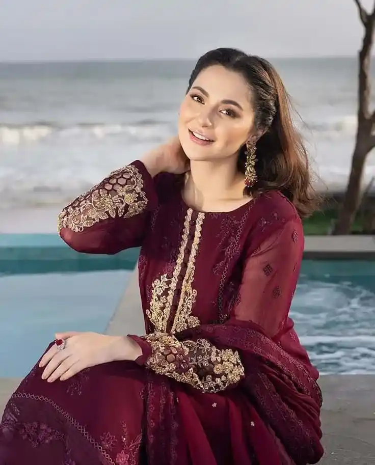 cute simple girl pic