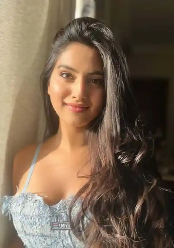 cute simple girl pic