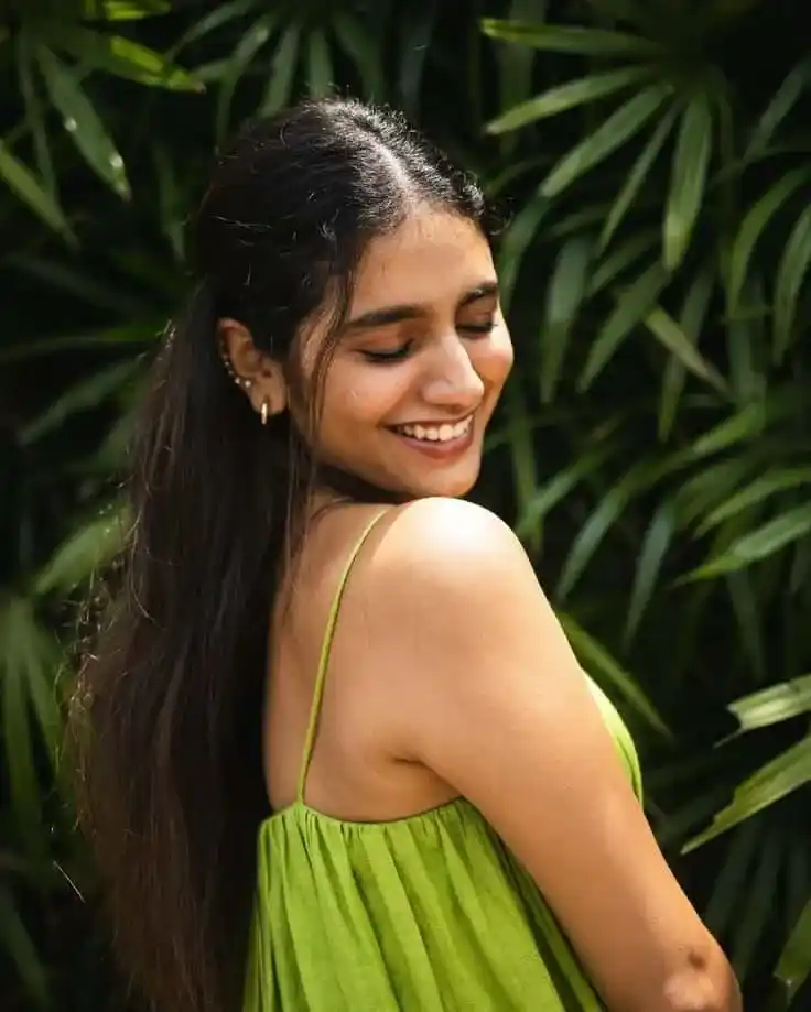 cute girl pic for dp