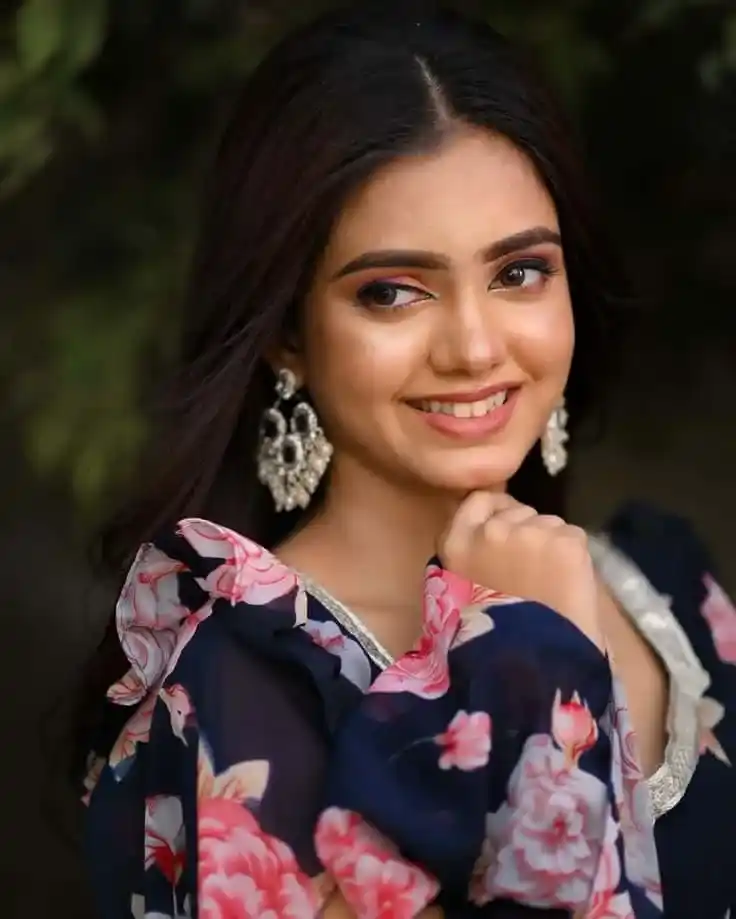 cute girl pic for dp