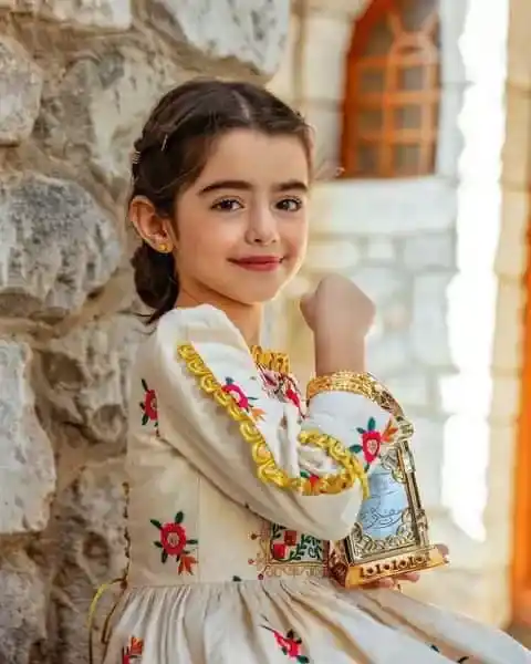 cute girl pic for dp