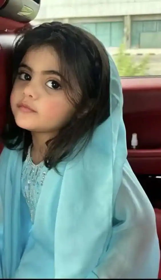 cute girl pic for dp