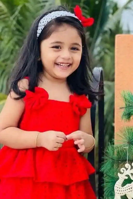 cute girl pic for dp