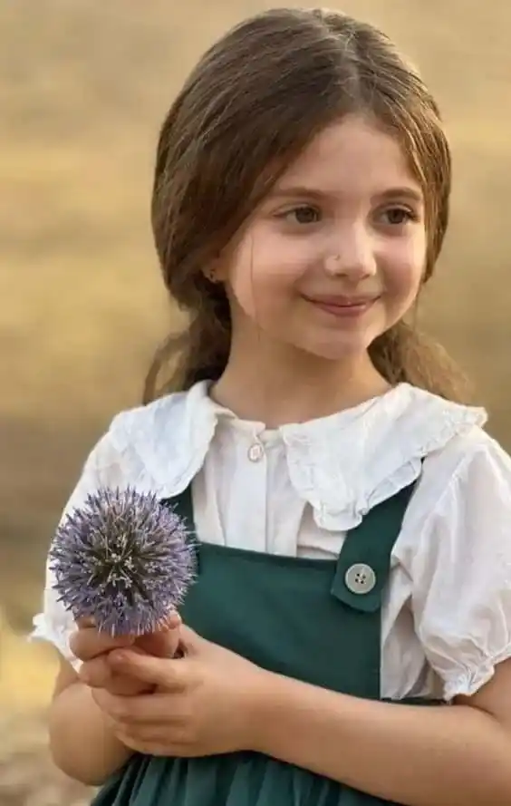 cute girl pic for dp