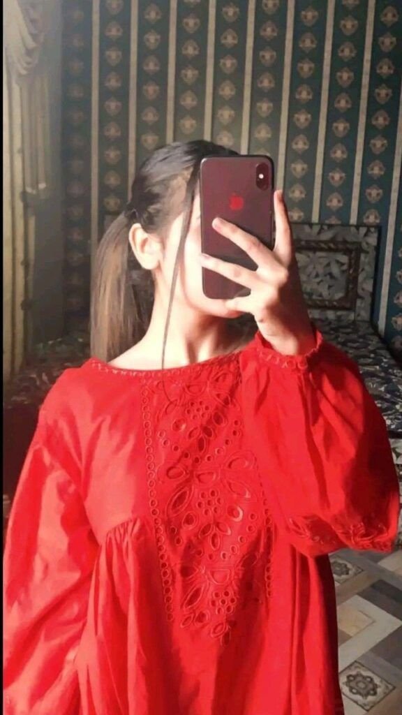 Hidden Face Girls DP