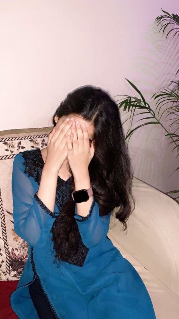 Hidden Face Girls DP